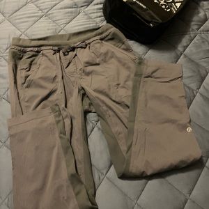 Lululemon Street to Studio Dance Pants Sz 8